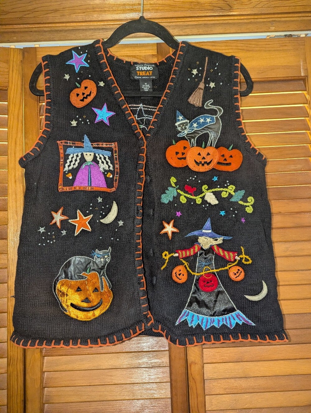 Vintage Halloween Festive Fall Holiday Knit Embroidered Cardigan Sweater Vest